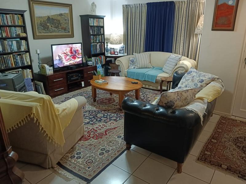 To Let 2 Bedroom Property for Rent in Tara Western Cape